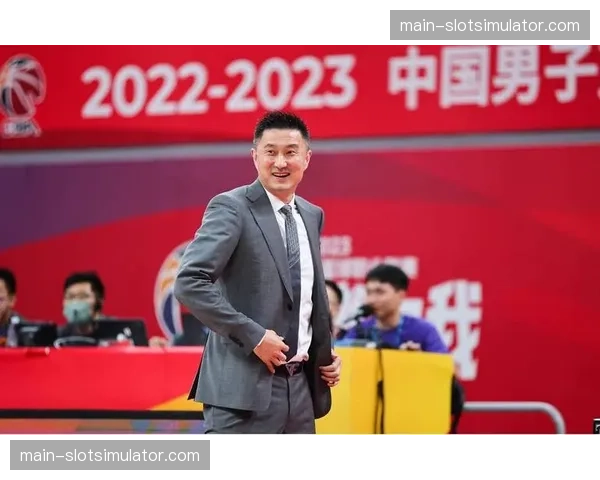 杜锋激情指挥风格激发球员潜能 广东队胜率印证其有效性